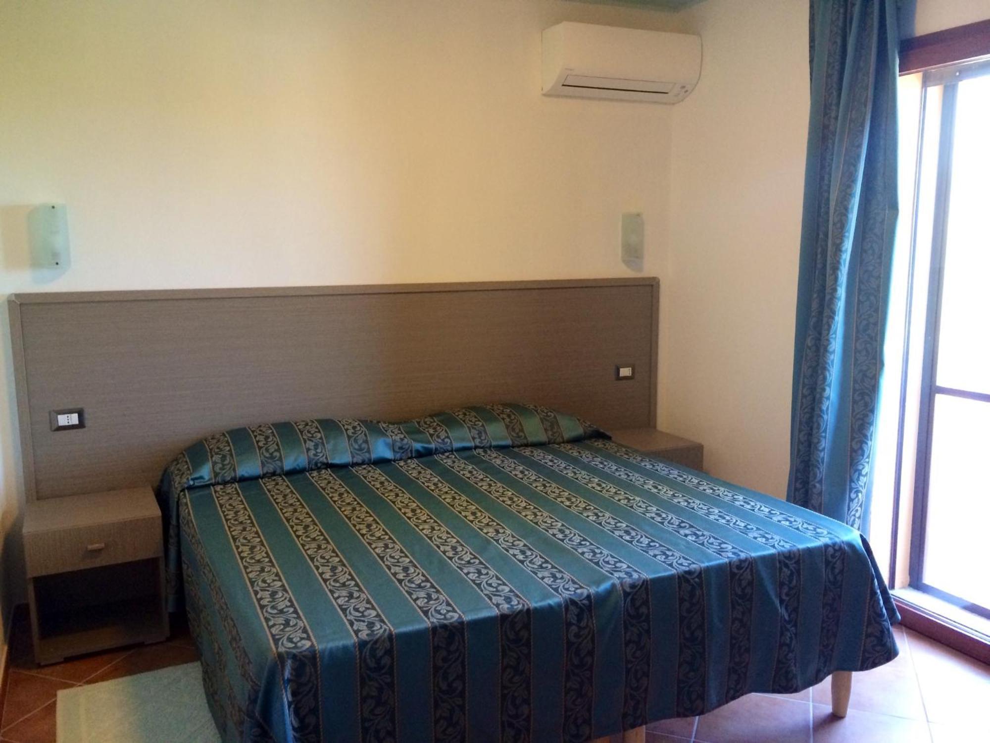 Hotel Il Castello Villaputzu Zimmer foto