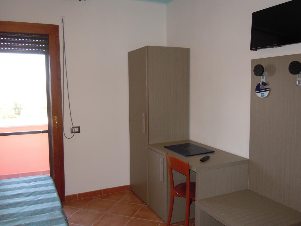Hotel Il Castello Villaputzu Zimmer foto